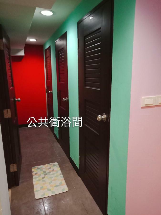 Badu Sukhumvit Dormitory Бангкок Екстер'єр фото